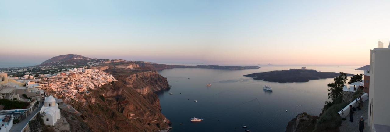 Mythical Blue Luxury Suites (Adults Only) Fira  Dış mekan fotoğraf