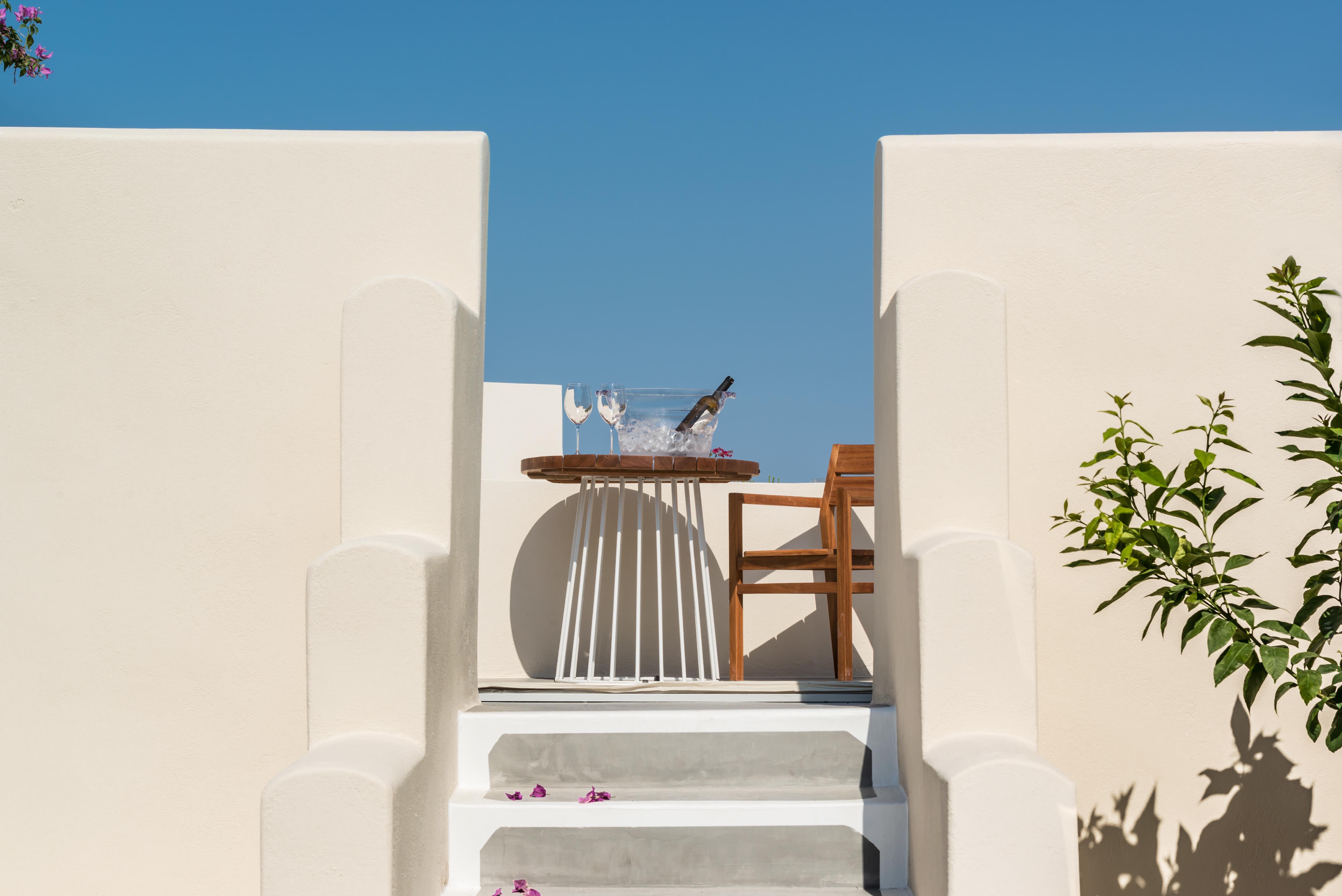Mythical Blue Luxury Suites (Adults Only) Fira  Dış mekan fotoğraf