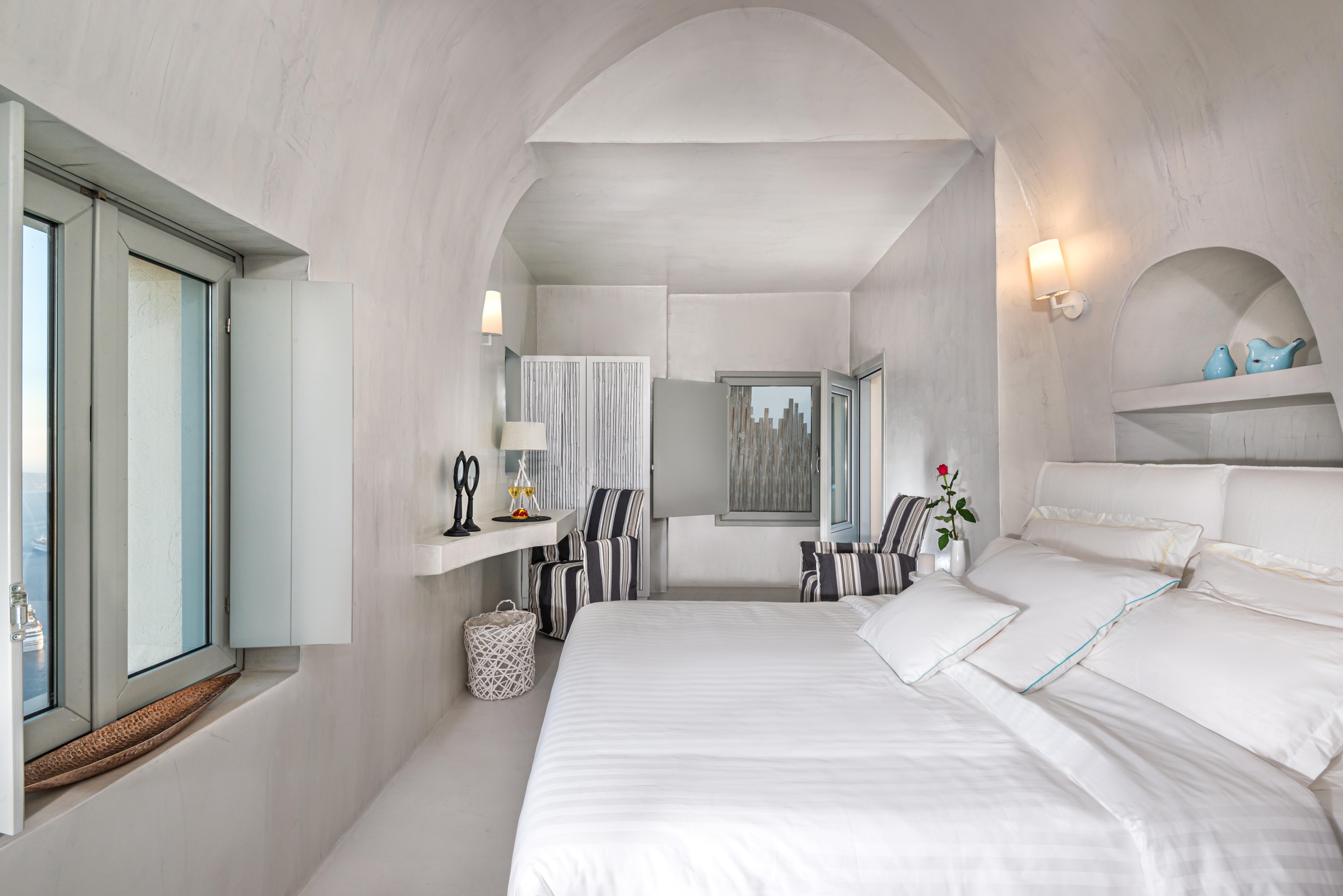Mythical Blue Luxury Suites (Adults Only) Fira  Dış mekan fotoğraf