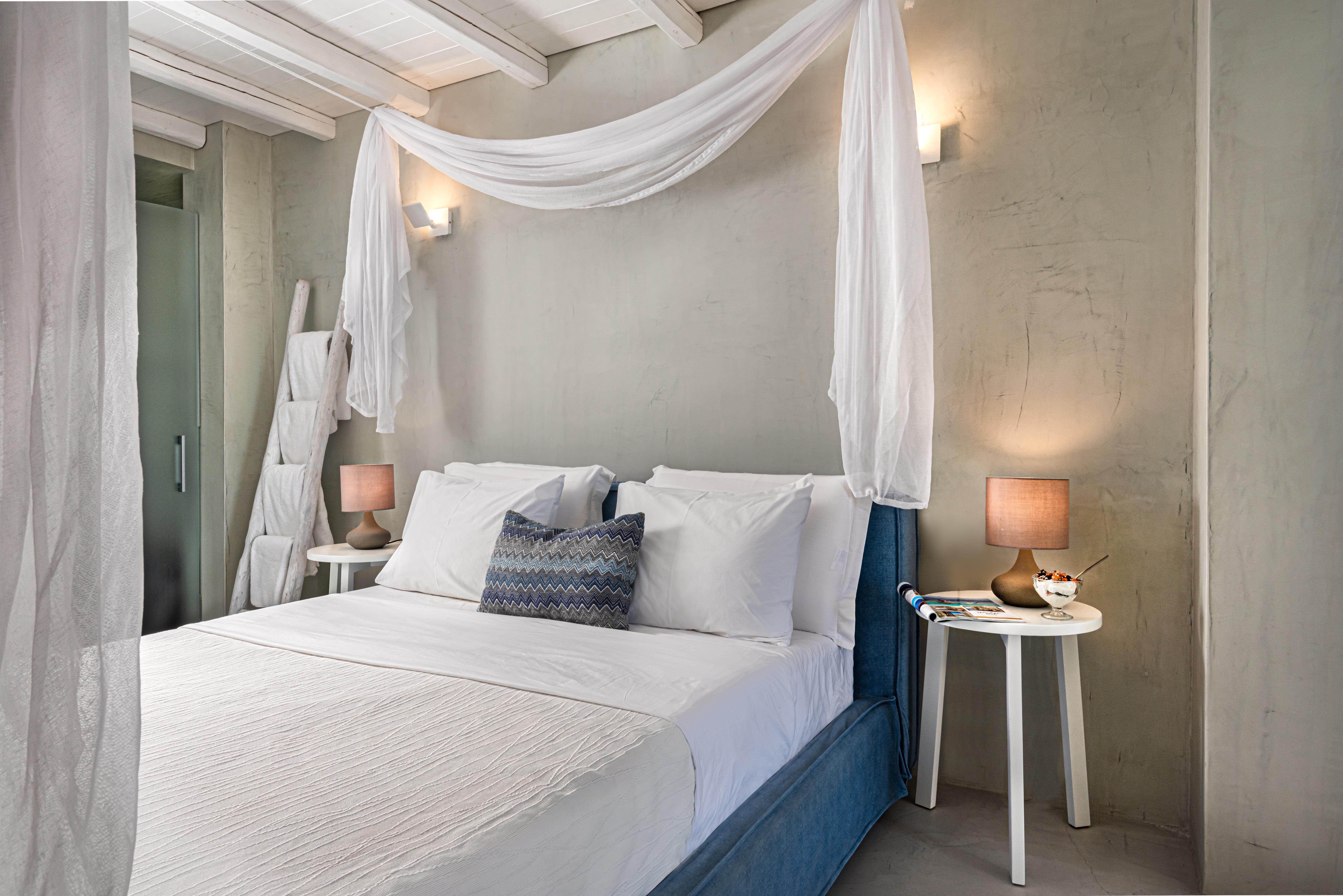 Mythical Blue Luxury Suites (Adults Only) Fira  Dış mekan fotoğraf