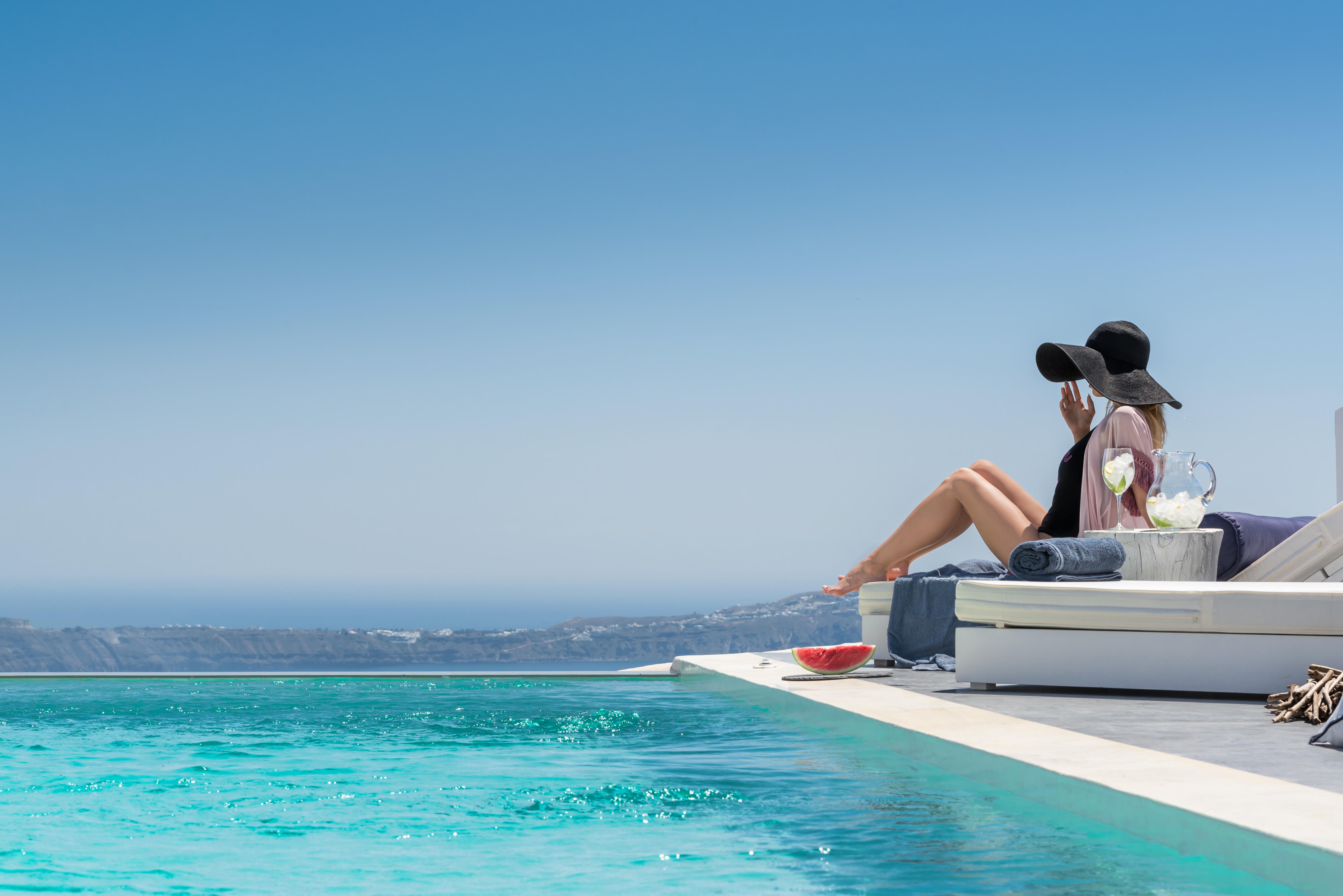 Mythical Blue Luxury Suites (Adults Only) Fira  Dış mekan fotoğraf