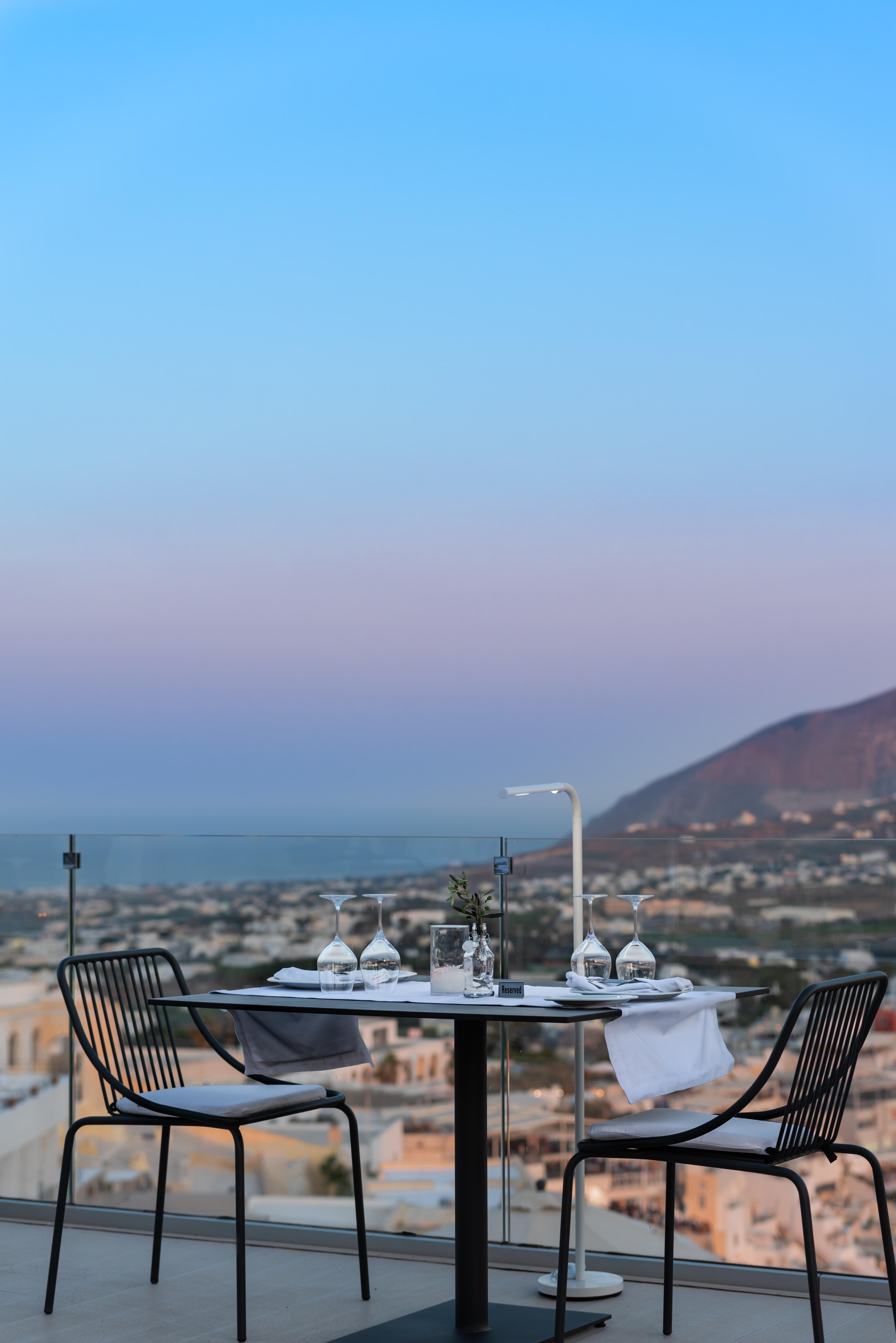 Mythical Blue Luxury Suites (Adults Only) Fira  Dış mekan fotoğraf