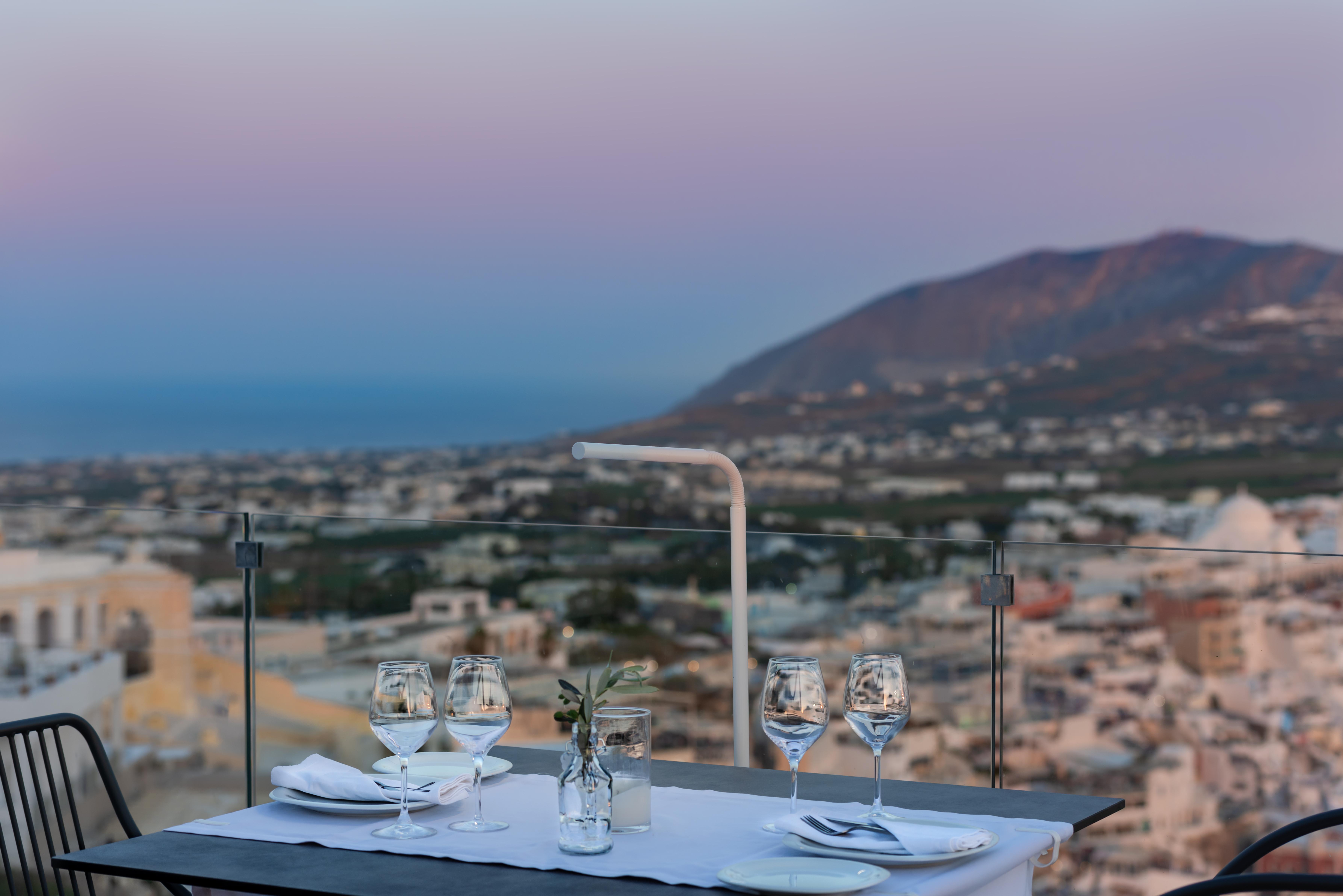 Mythical Blue Luxury Suites (Adults Only) Fira  Dış mekan fotoğraf