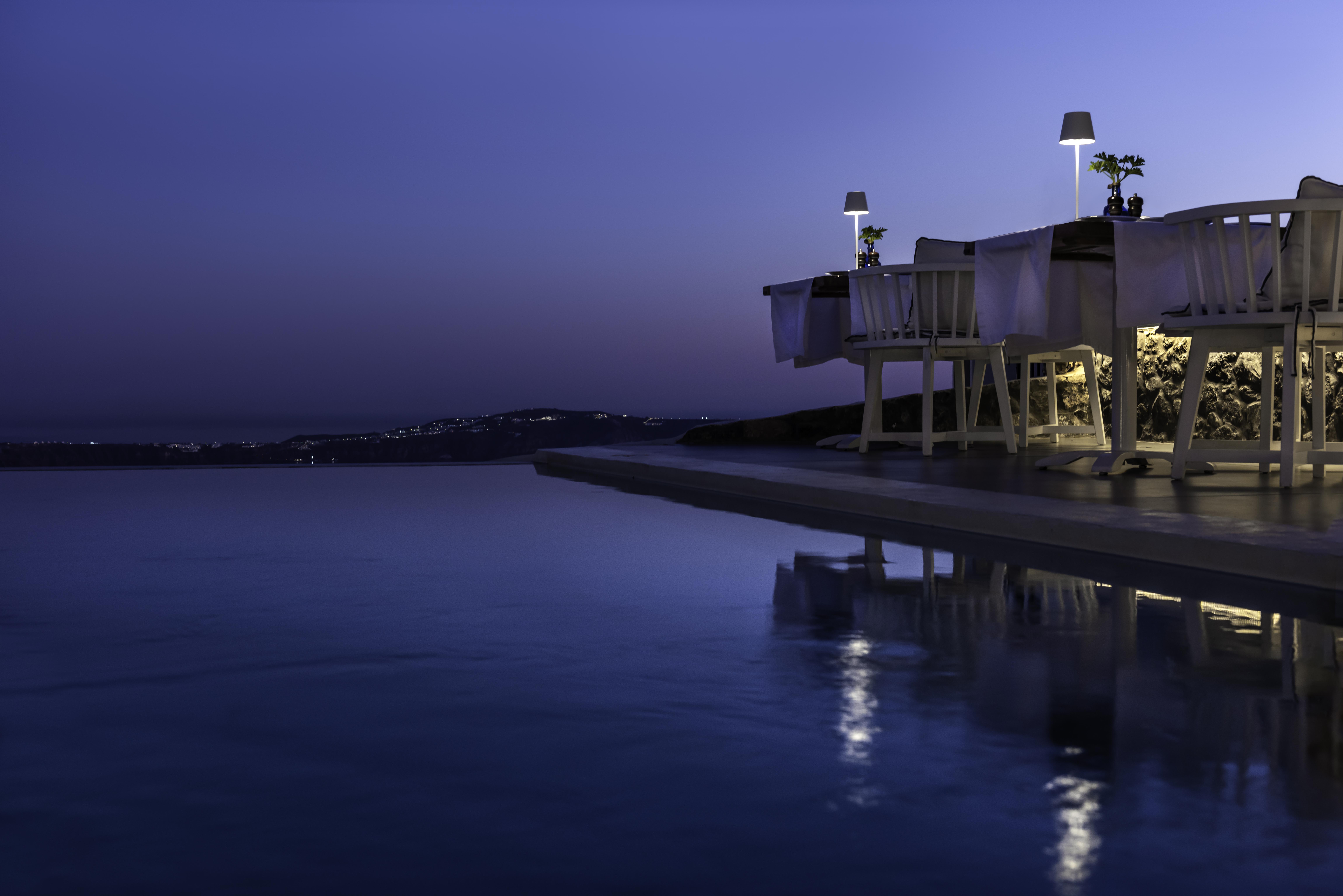 Mythical Blue Luxury Suites (Adults Only) Fira  Dış mekan fotoğraf